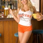 Gros seins chez Hooters